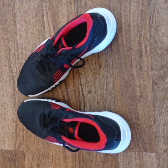 Mens Nike black and red shoes size 10 - Picture 5 of 8